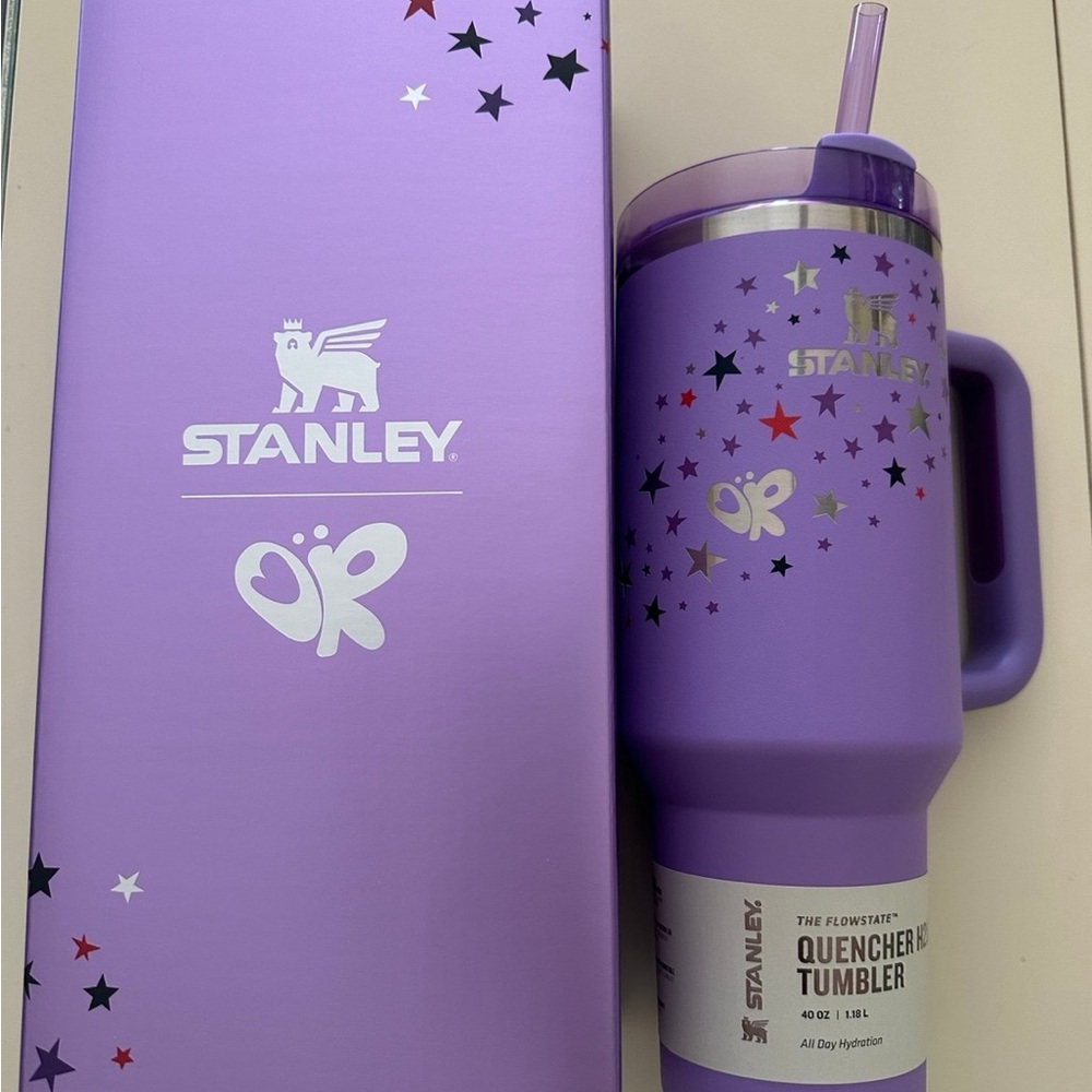Stanley x Olivia Rodrigo H2.0 Flowstate Tumbler | 40oz | IN HAND READY TO SHIP